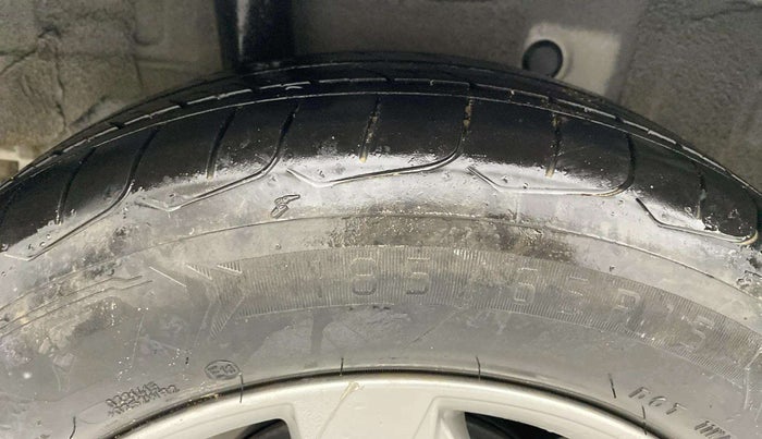 2023 Hyundai Verna S MT 1.5 MPI, Petrol, Manual, 30,424 km, Right Rear Tyre Tread