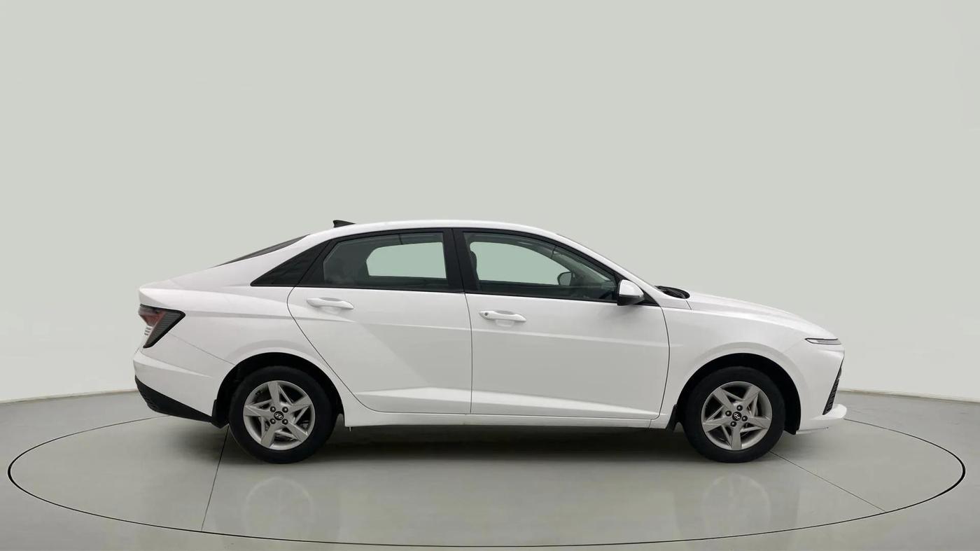 2023 Hyundai Verna S MT 1.5 MPI, Petrol, Manual, 30,618 km, Right Side View