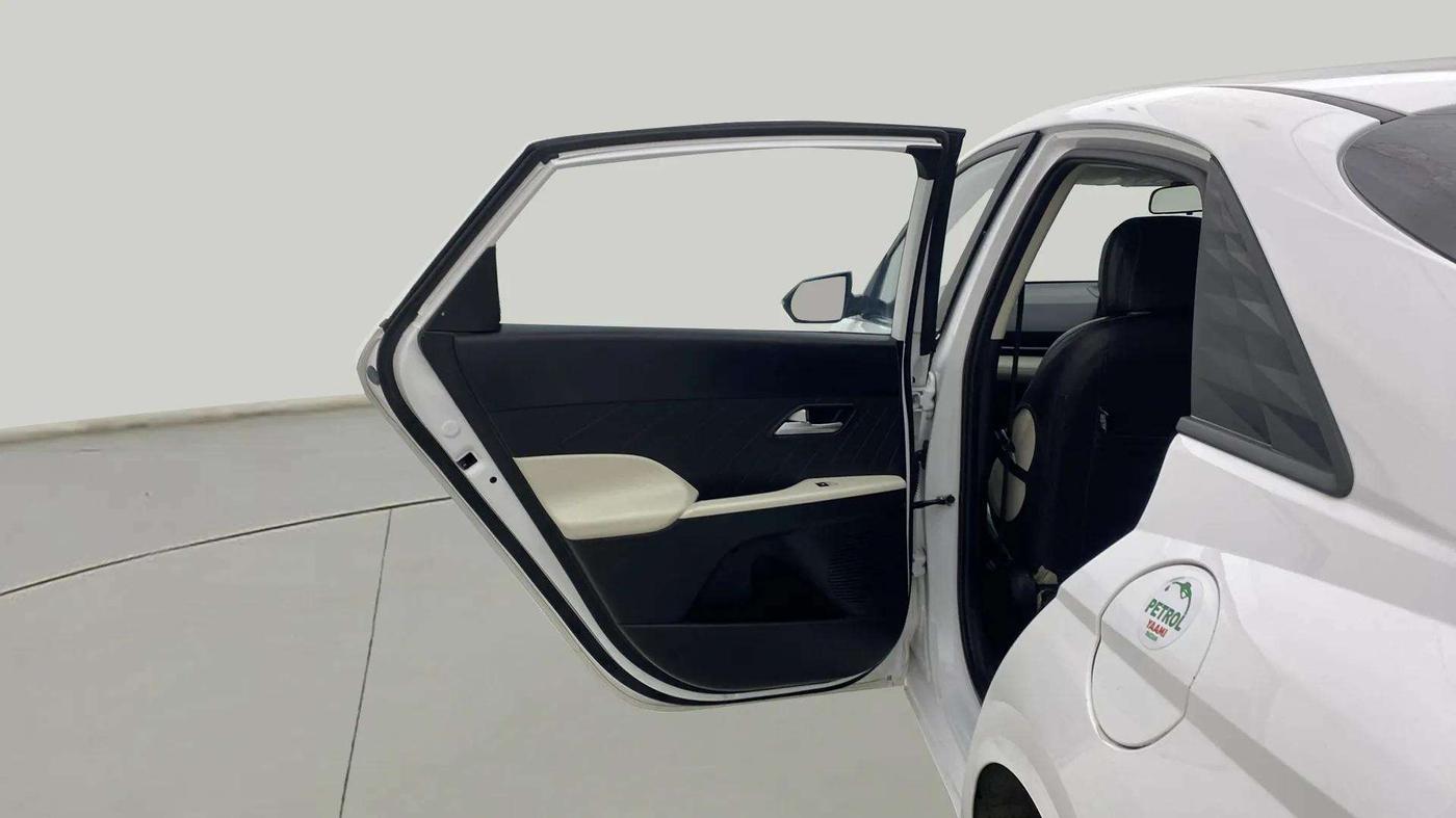 2023 Hyundai Verna S MT 1.5 MPI, Petrol, Manual, 30,618 km, LHS Rear Door