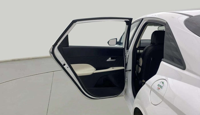 2023 Hyundai Verna S MT 1.5 MPI, Petrol, Manual, 30,424 km, LHS Rear Door