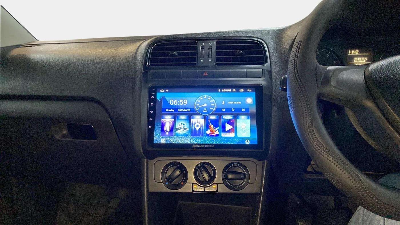 2019 Volkswagen Polo TRENDLINE 1.0L, Petrol, Manual, 75,505 km, Air Conditioner