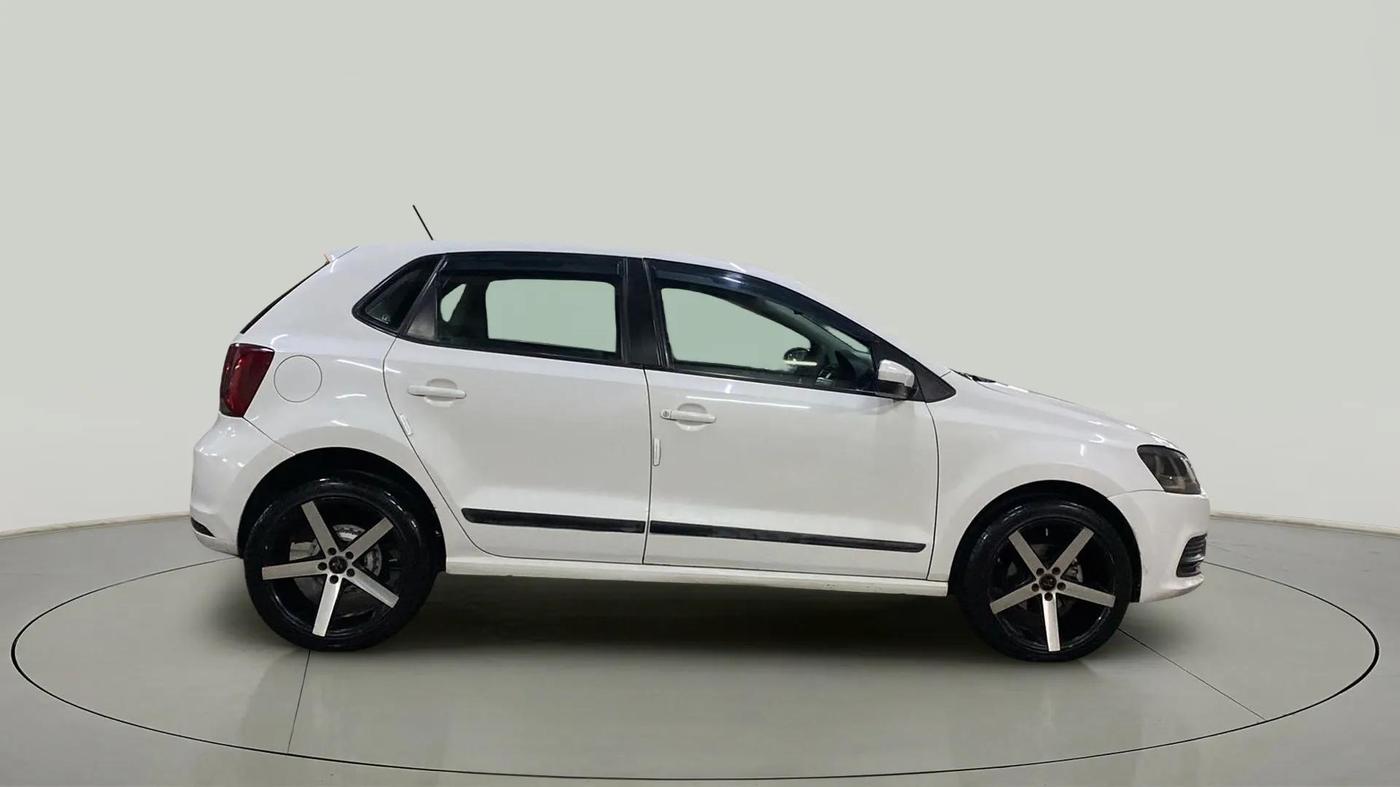 2019 Volkswagen Polo TRENDLINE 1.0L, Petrol, Manual, 75,505 km, Right Side View
