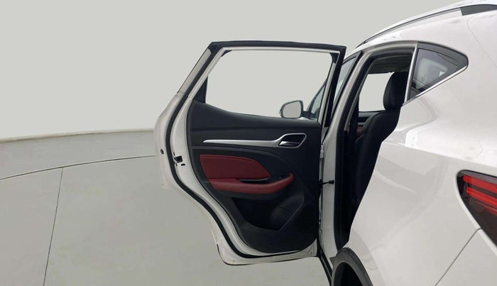2022 MG ASTOR SAVVY 1.3 TURBO AT S RED, Petrol, Automatic, 17,378 km, LHS Rear Door