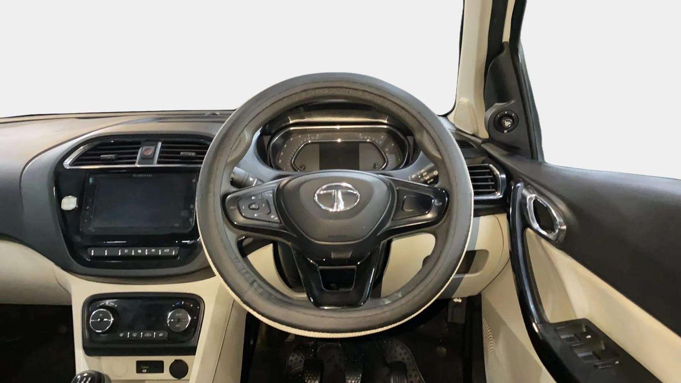 2022 Tata TIGOR XZ PLUS CNG, CNG, Manual, 38,714 km, Steering Wheel Close Up