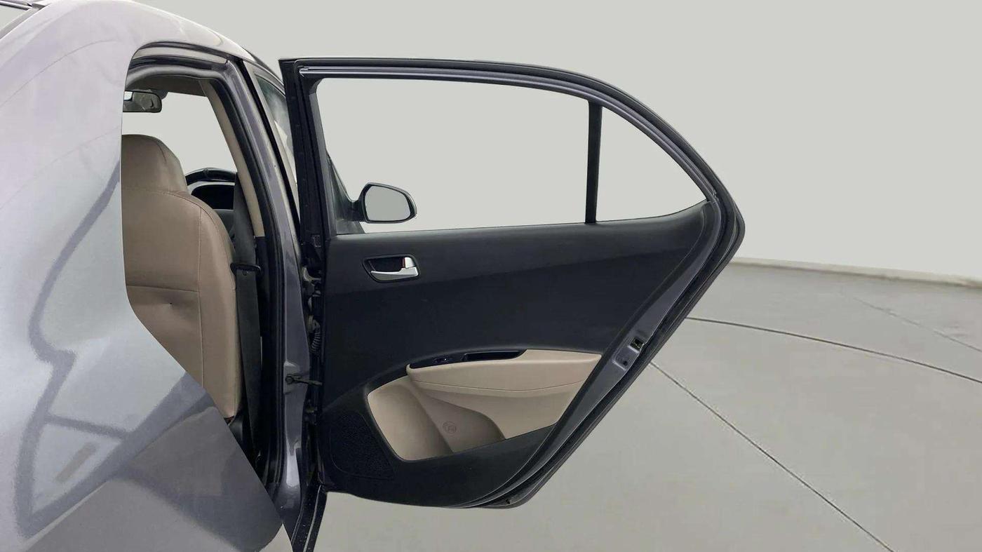 2019 Hyundai Xcent SX 1.2 (O), Petrol, Manual, 70,667 km, RHS Rear Door