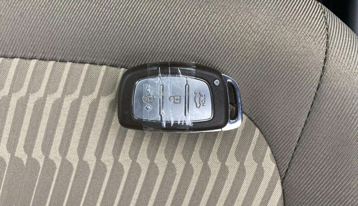 2019 Hyundai Xcent SX 1.2 (O), Petrol, Manual, 70,533 km, Key Close Up
