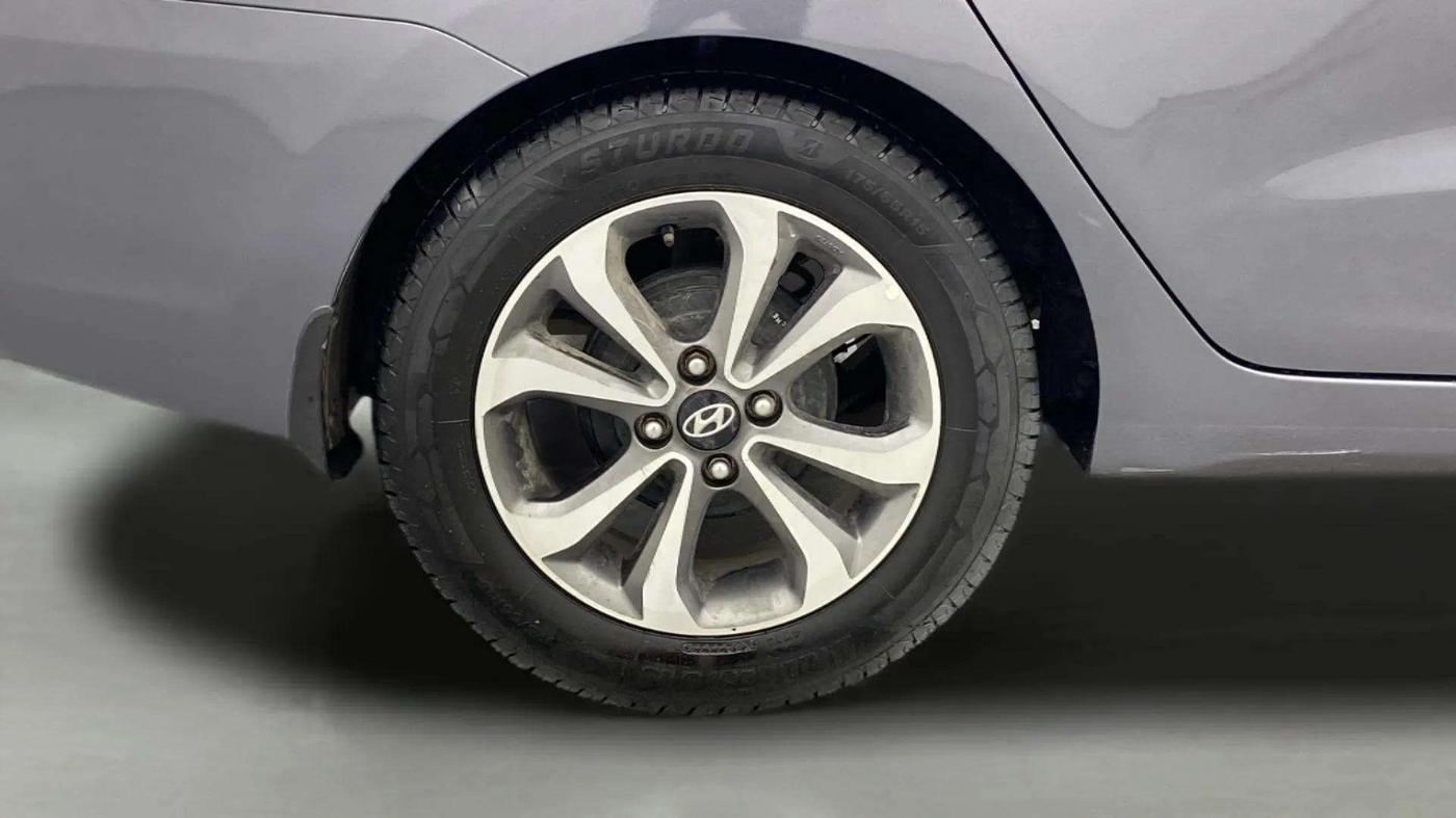2019 Hyundai Xcent SX 1.2 (O), Petrol, Manual, 70,667 km, Right Rear Wheel