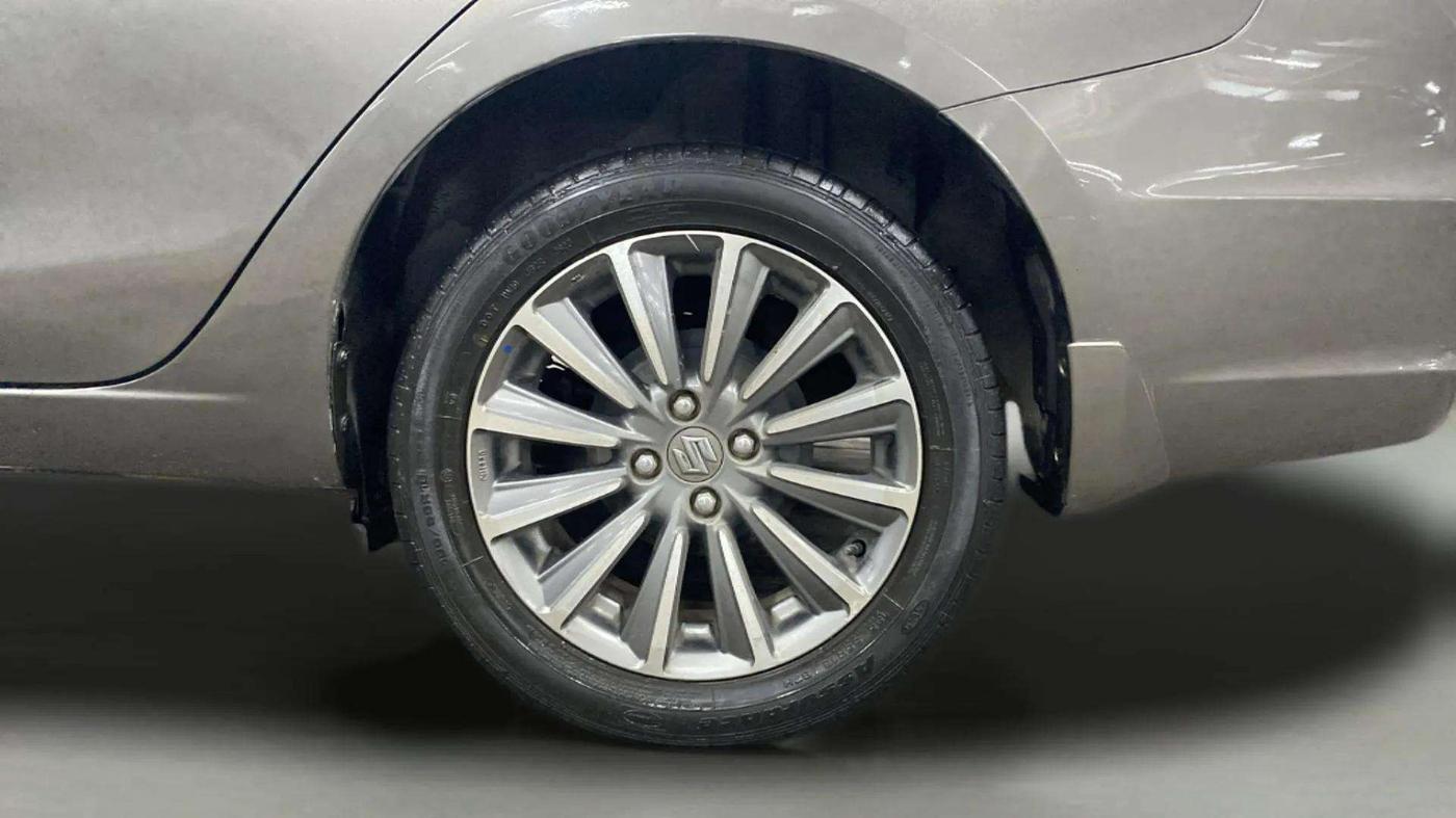 2020 Maruti Ciaz ALPHA  AT 1.5 SHVS PETROL, Petrol, Automatic, 28,334 km, Left Rear Wheel