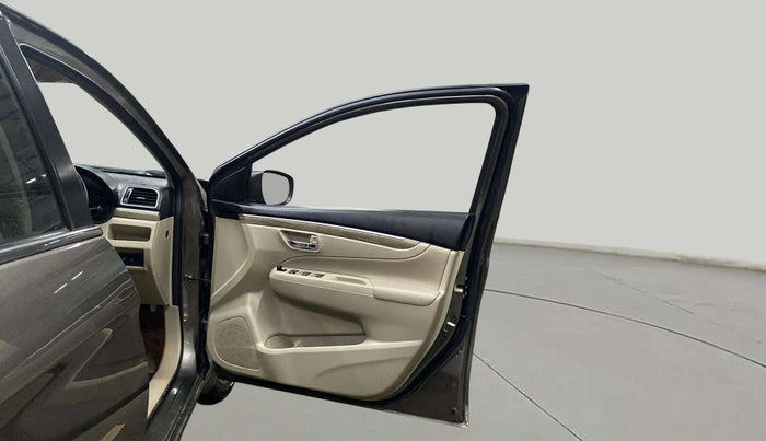2020 Maruti Ciaz ALPHA  AT 1.5 SHVS PETROL, Petrol, Automatic, 28,334 km, RHS Front Door