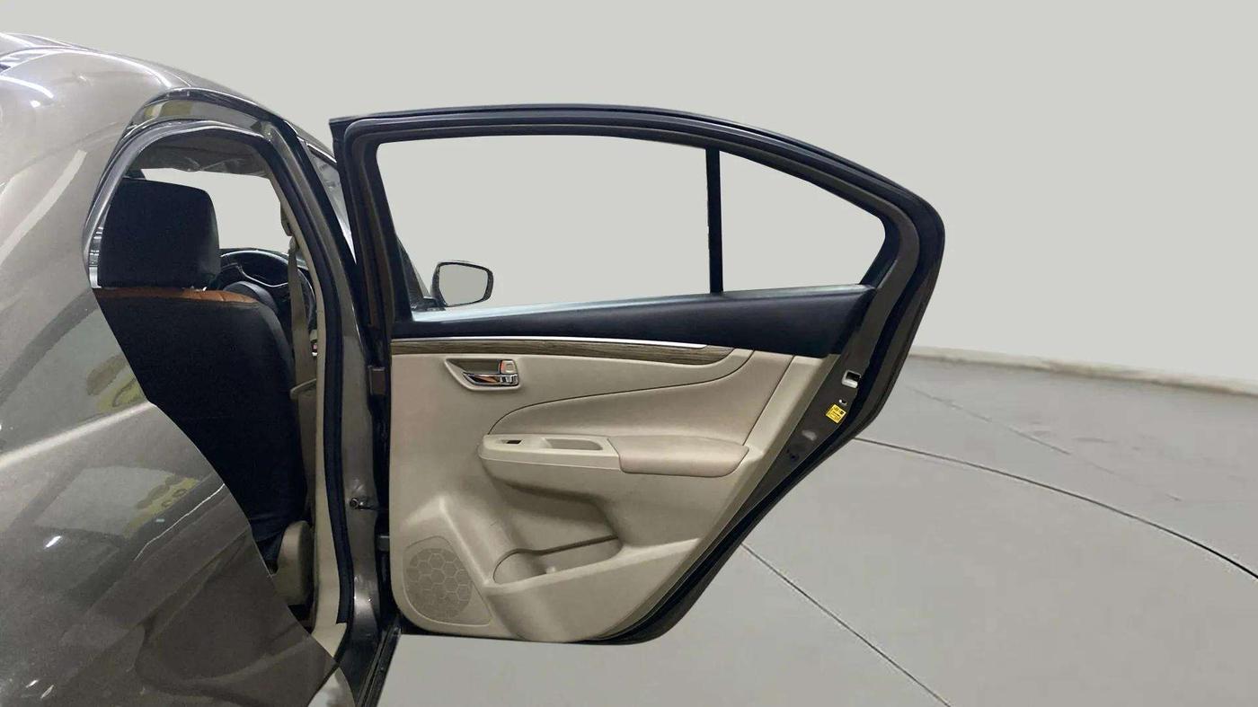 2020 Maruti Ciaz ALPHA  AT 1.5 SHVS PETROL, Petrol, Automatic, 28,334 km, RHS Rear Door