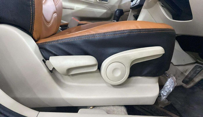 2020 Maruti Ciaz ALPHA  AT 1.5 SHVS PETROL, Petrol, Automatic, 28,334 km, Driver Side Adjustment Panel