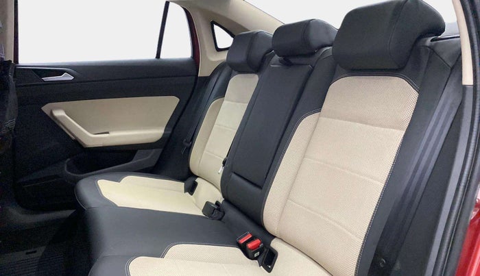2022 Volkswagen VIRTUS TOPLINE TSI 1.0 AT, Petrol, Automatic, 34,275 km, Right Side Rear Door Cabin