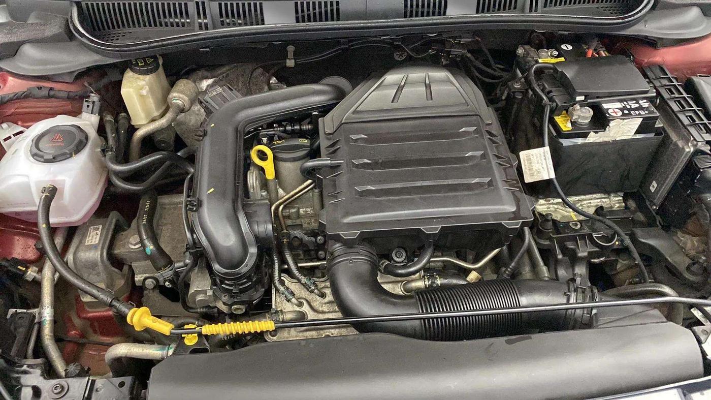 2022 Volkswagen VIRTUS TOPLINE TSI 1.0 AT, Petrol, Automatic, 34,463 km, Open Bonet