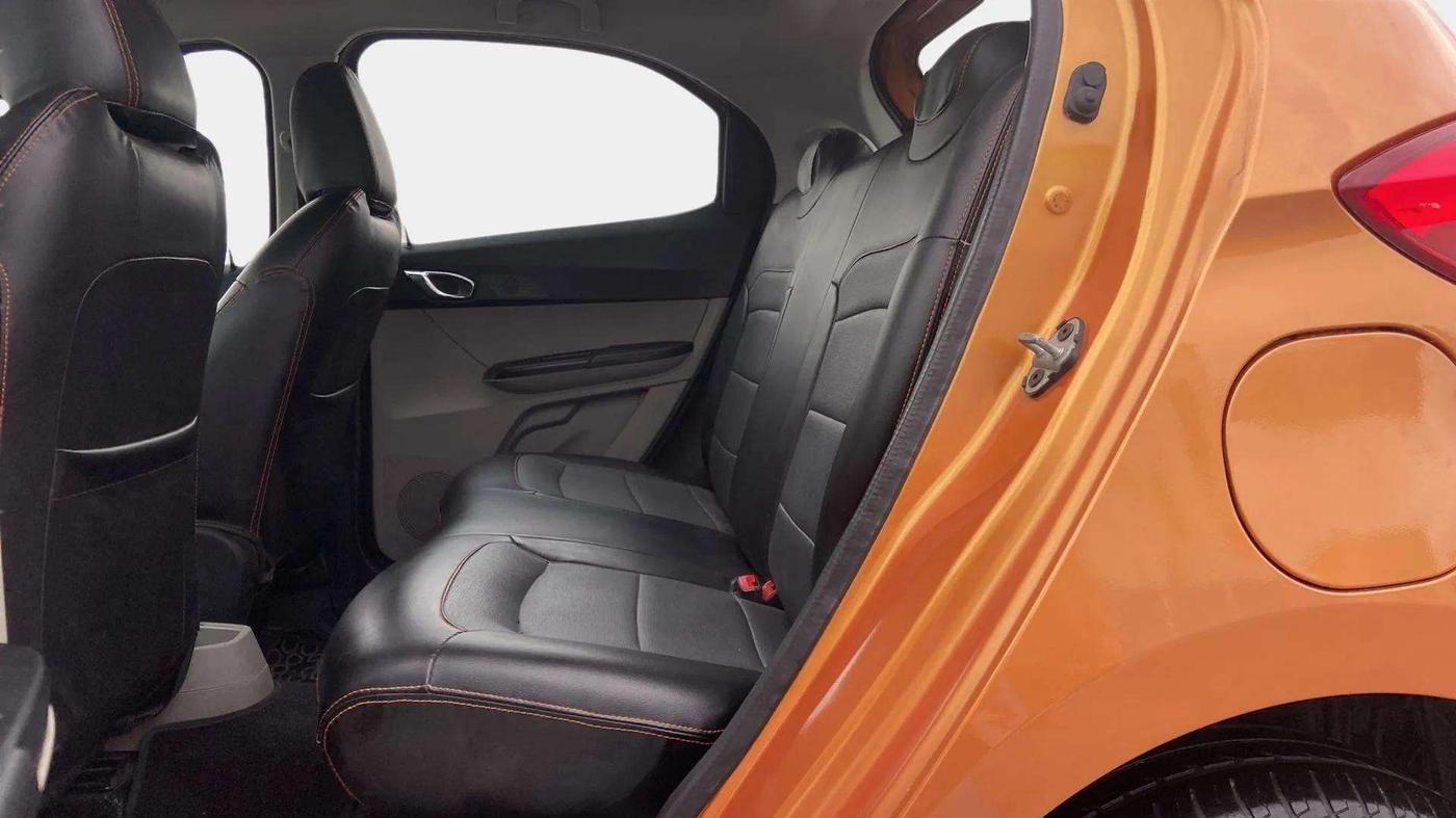 2016 Tata Tiago XZ PETROL, Petrol, Manual, 37,167 km, Right Side Rear Door Cabin