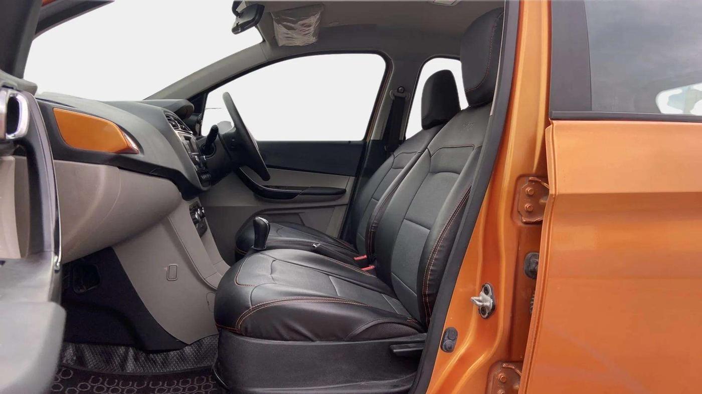 2016 Tata Tiago XZ PETROL, Petrol, Manual, 37,167 km, Right Side Front Door Cabin