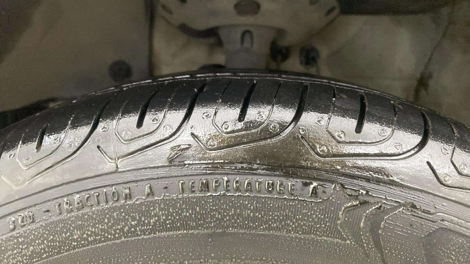 LHS-Front-Tyre-Tread-20