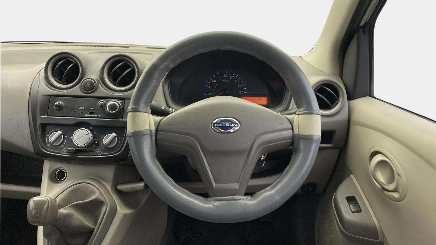 2015 Datsun Go Plus T, Petrol, Manual, 67,586 km, Steering Wheel Close Up