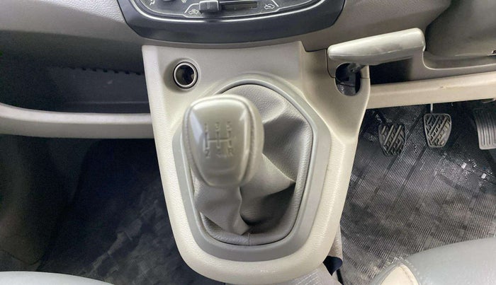 2015 Datsun Go Plus T, Petrol, Manual, 67,210 km, Gear Lever
