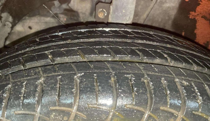 2017 Maruti Baleno SIGMA PETROL 1.2, Petrol, Manual, 13,800 km, Left Front Tyre Tread