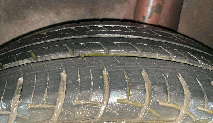 2017 Maruti Baleno SIGMA PETROL 1.2, Petrol, Manual, 13,800 km, Left Rear Tyre Tread