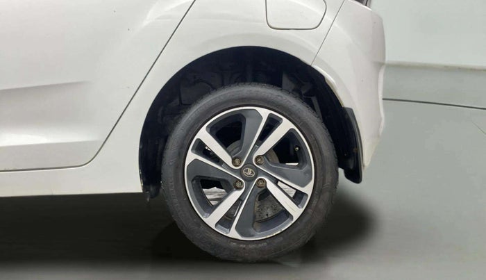 2022 Tata ALTROZ XM PLUS DIESEL, Diesel, Manual, 43,838 km, Left Rear Wheel
