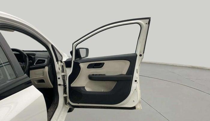 2022 Tata ALTROZ XM PLUS DIESEL, Diesel, Manual, 43,838 km, RHS Front Door