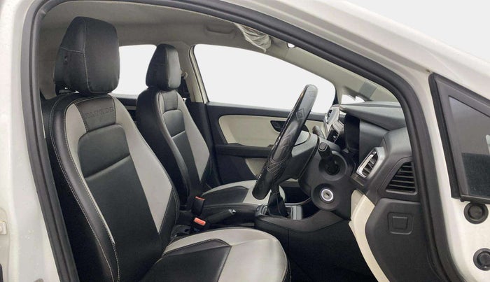 2022 Tata ALTROZ XM PLUS DIESEL, Diesel, Manual, 43,838 km, Right Side Front Door Cabin