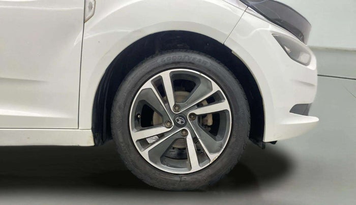 2022 Tata ALTROZ XM PLUS DIESEL, Diesel, Manual, 43,838 km, Right Front Wheel