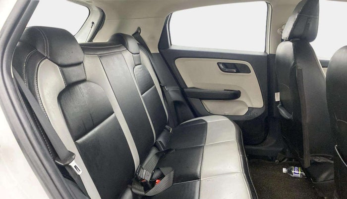 2022 Tata ALTROZ XM PLUS DIESEL, Diesel, Manual, 43,838 km, Right Side Rear Door Cabin
