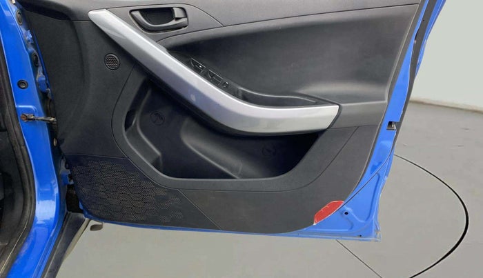 2020 Tata NEXON XM SUNROOF PETROL, Petrol, Manual, 92,504 km, Driver Side Door Panels Control