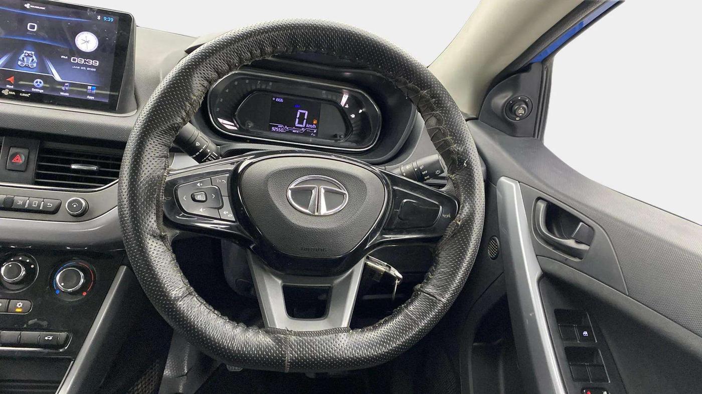 2020 Tata NEXON XM SUNROOF PETROL, Petrol, Manual, 93,067 km, Steering Wheel Close Up