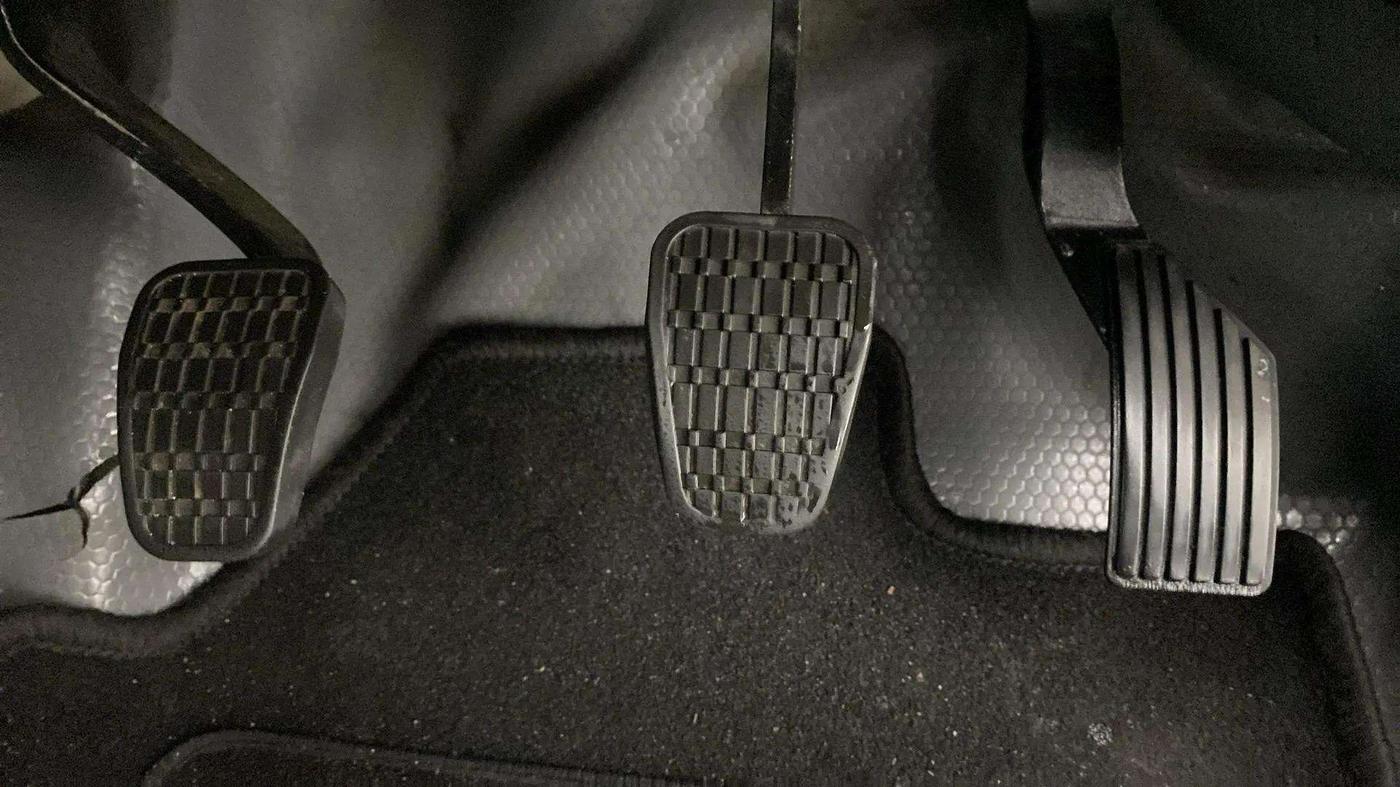 2020 Tata NEXON XM SUNROOF PETROL, Petrol, Manual, 93,067 km, Pedals
