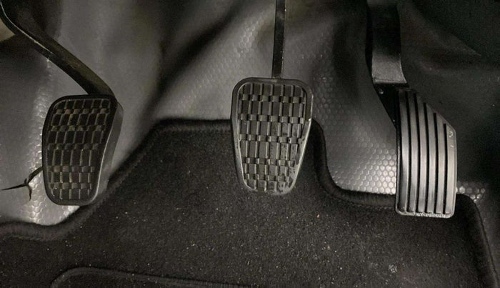 2020 Tata NEXON XM SUNROOF PETROL, Petrol, Manual, 92,504 km, Pedals