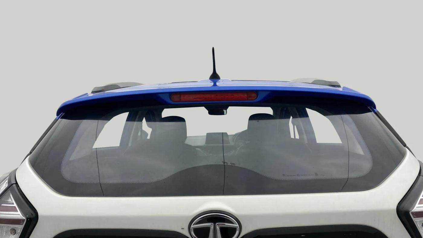 2020 Tata NEXON XM SUNROOF PETROL, Petrol, Manual, 93,067 km, Rear Windshield