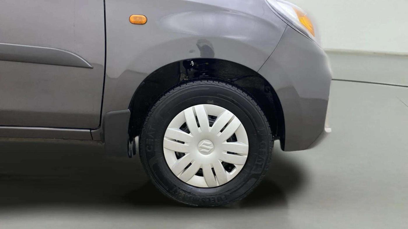 2021 Maruti Alto VXI PLUS, Petrol, Manual, 8,371 km, Right Front Wheel
