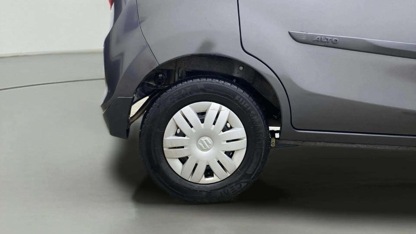 2021 Maruti Alto VXI PLUS, Petrol, Manual, 8,371 km, Right Rear Wheel