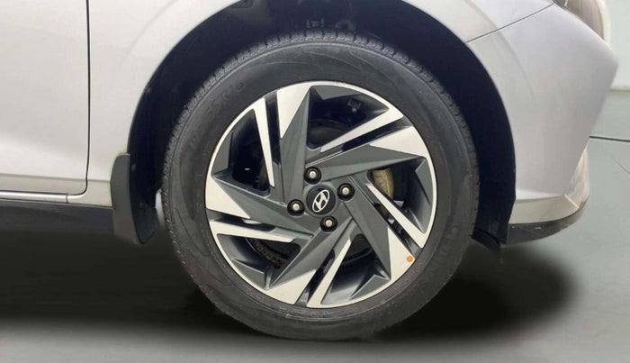 2021 Hyundai NEW I20 ASTA (O) 1.5 CRDI MT, Diesel, Manual, 28,396 km, Right Front Wheel