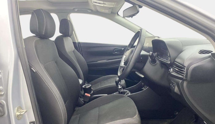 2021 Hyundai NEW I20 ASTA (O) 1.5 CRDI MT, Diesel, Manual, 28,396 km, Right Side Front Door Cabin
