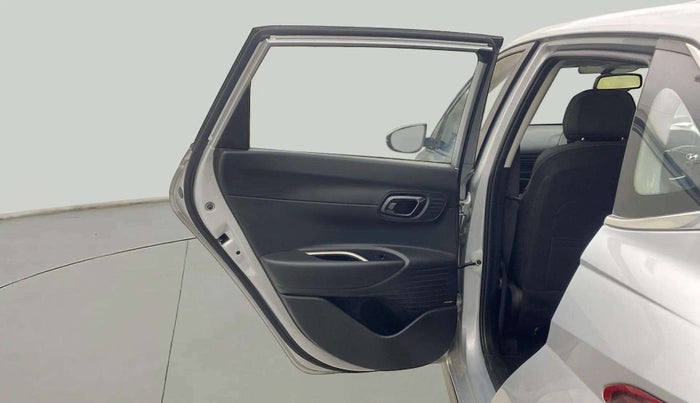 2021 Hyundai NEW I20 ASTA (O) 1.5 CRDI MT, Diesel, Manual, 28,396 km, LHS Rear Door