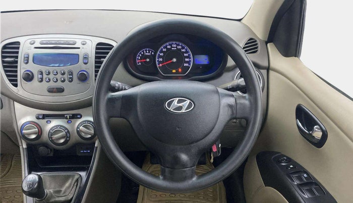 2012 Hyundai i10 SPORTZ 1.2, Petrol, Manual, 1,39,789 km, Steering Wheel Close Up