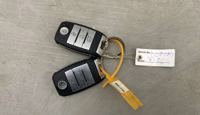 2022 KIA SELTOS HTK PLUS 1.5 DIESEL, Diesel, Manual, 30,749 km, Key Close Up