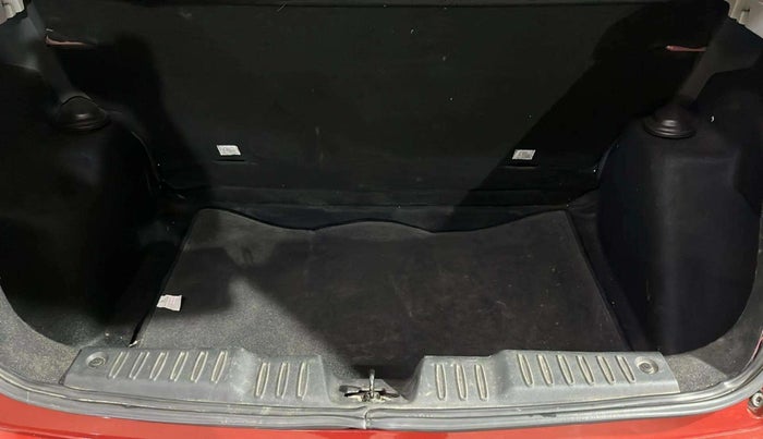 2020 Tata ALTROZ XE PETROL, Petrol, Manual, 26,767 km, Boot Inside