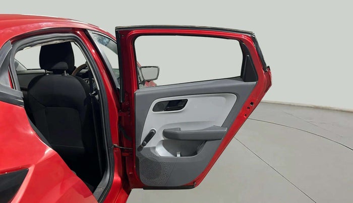 2020 Tata ALTROZ XE PETROL, Petrol, Manual, 26,767 km, RHS Rear Door