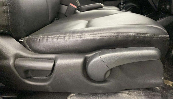 2019 Honda WR-V 1.2L I-VTEC VX MT, Petrol, Manual, 26,450 km, Driver Side Adjustment Panel