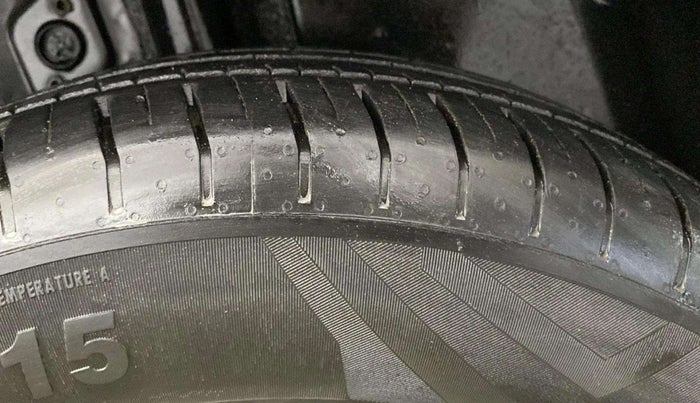 2024 Tata PUNCH ADVENTURE RHYTHM PACK MT, Petrol, Manual, 12,329 km, Left Rear Tyre Tread