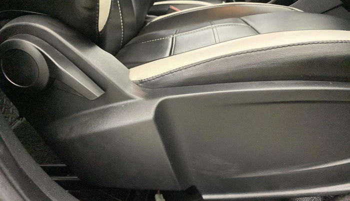 2024 Tata PUNCH ADVENTURE RHYTHM PACK MT, Petrol, Manual, 12,329 km, Driver Side Adjustment Panel