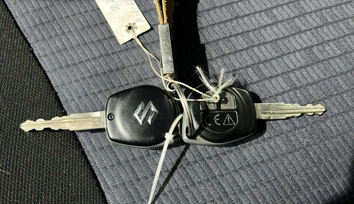 2021 Maruti Baleno DELTA PETROL 1.2, Petrol, Manual, 60,935 km, Key Close Up