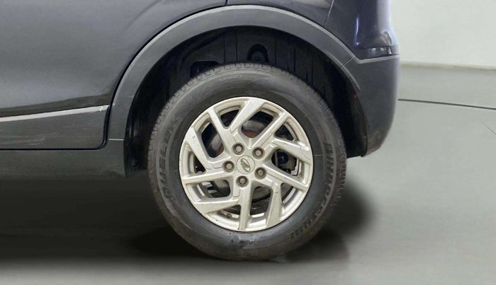 2022 Mahindra XUV300 W8 1.2 PETROL, Petrol, Manual, 24,971 km, Left Rear Wheel