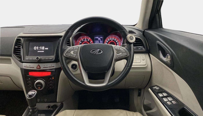 2022 Mahindra XUV300 W8 1.2 PETROL, Petrol, Manual, 24,971 km, Steering Wheel Close Up