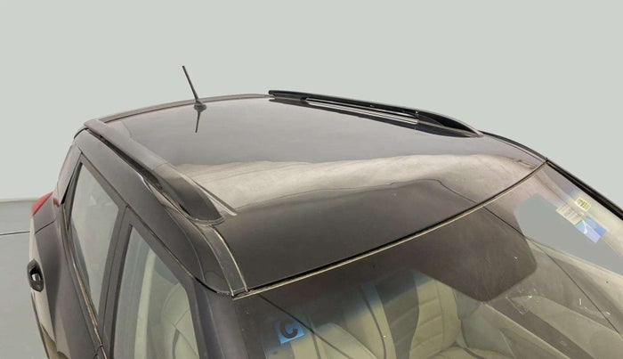 2022 Mahindra XUV300 W8 1.2 PETROL, Petrol, Manual, 24,971 km, Roof
